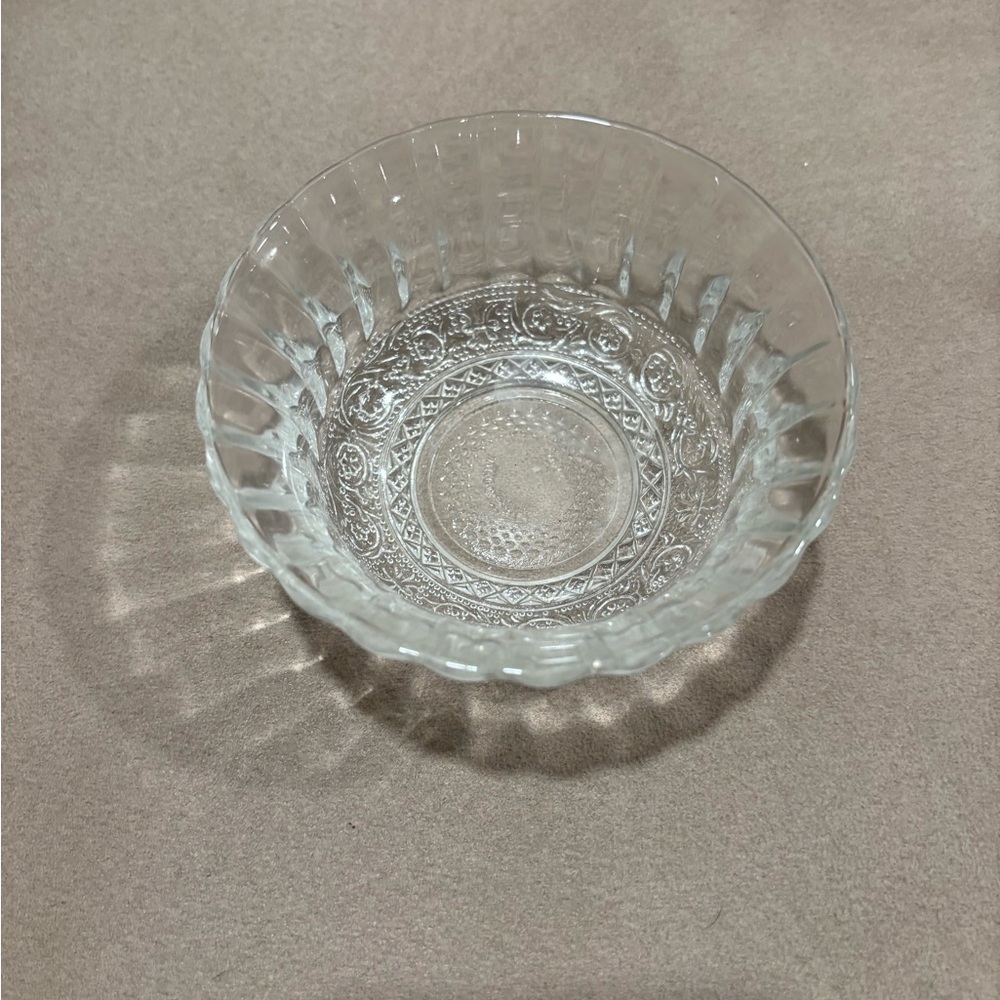 Vintage depression glass bowl​​​​​​​
